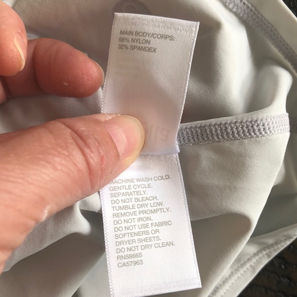 𝅺NEW Zella “Nova” Exercise Perforated Cutout Racer Back Size L Workout Tank Top - Picture 15 of 15